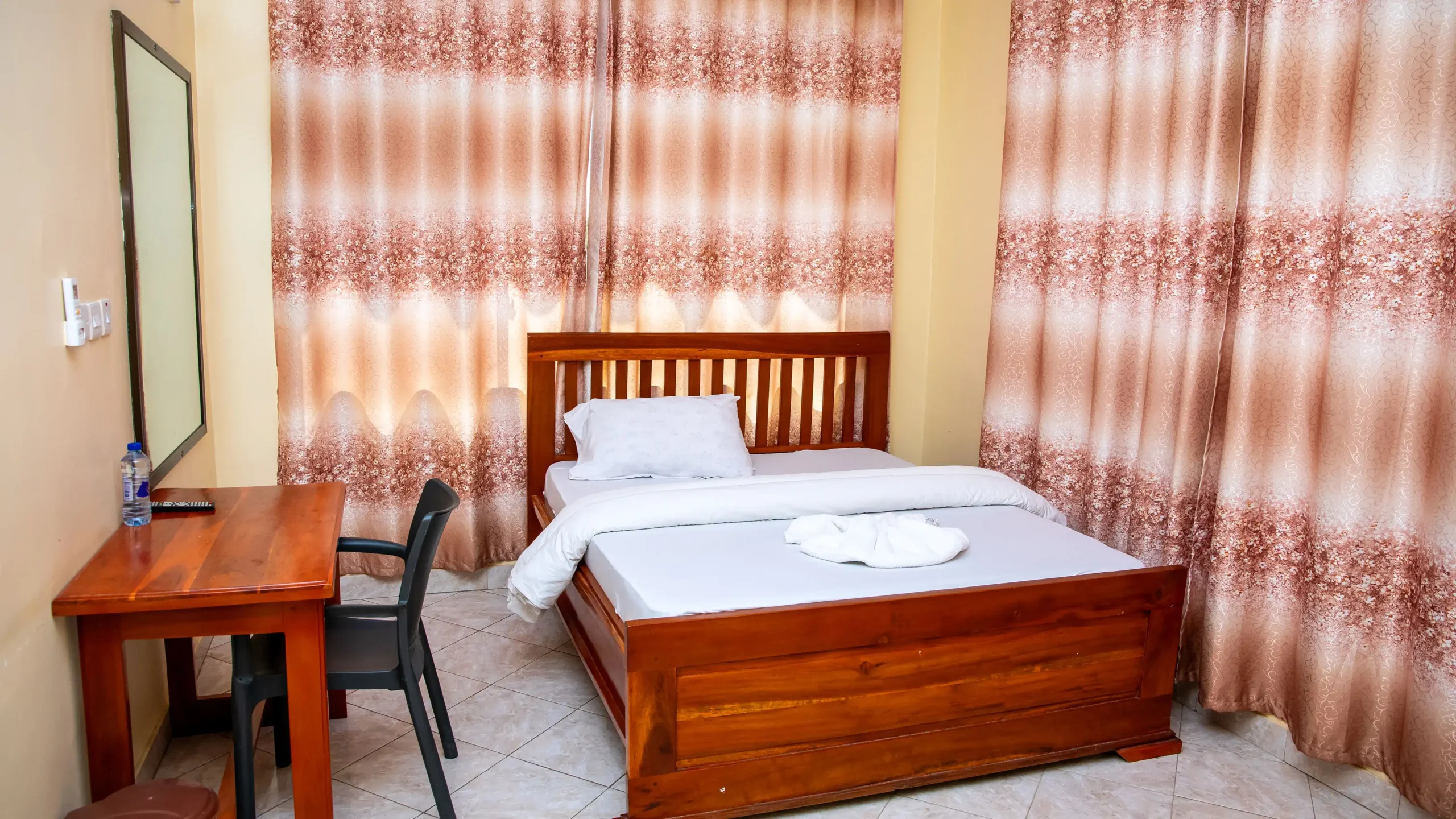 Single Deluxe Room